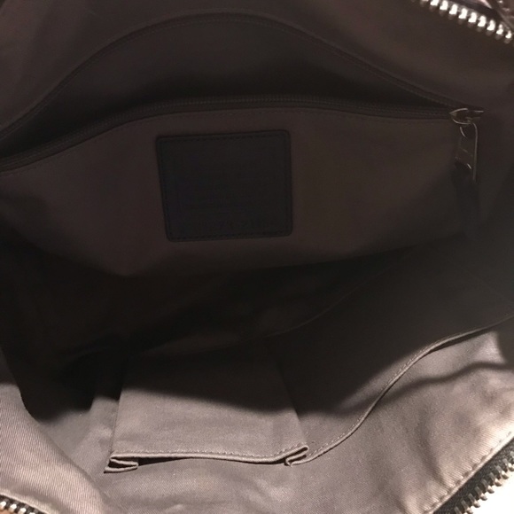 Authentic Coach purse - Picture 2 of 7